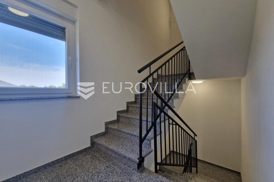 Flat For sale -  Vir