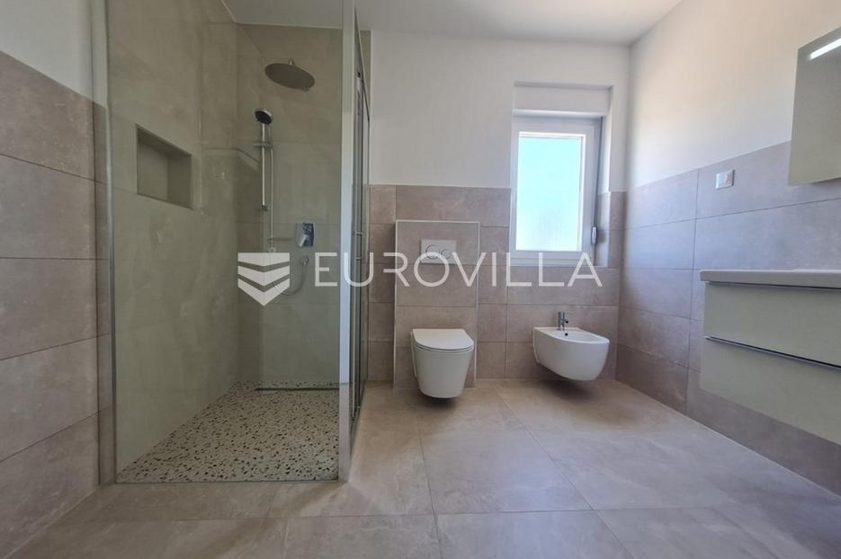 Flat For sale -  Vir