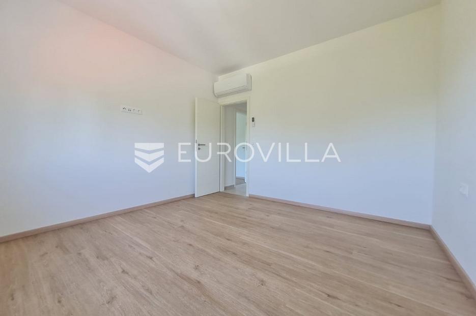 Flat For sale -  Vir