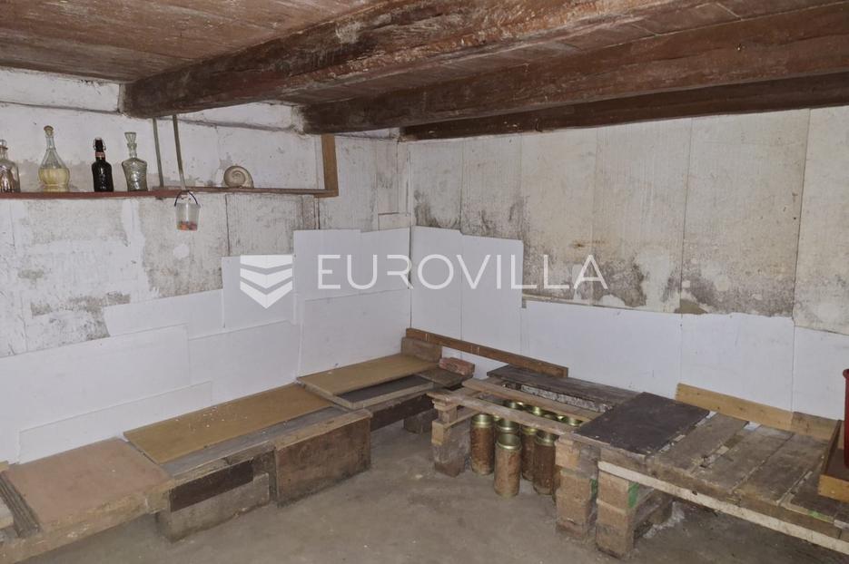 Dům Na prodej - Karlovačka Duga Resa