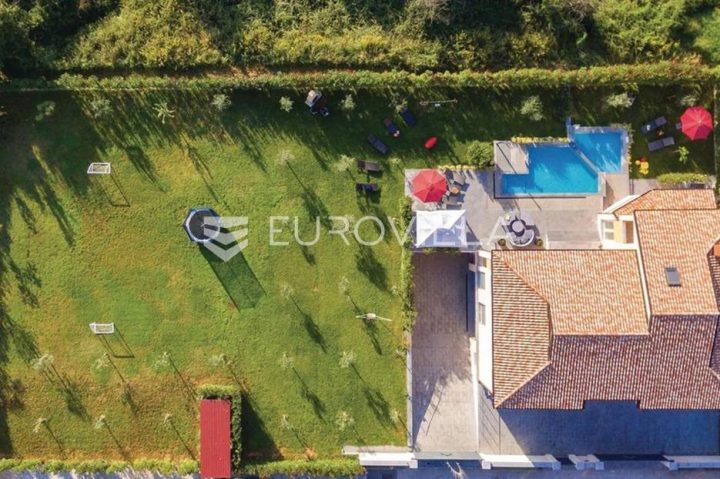 Dům na prodej 460 m² – Nova Veruda