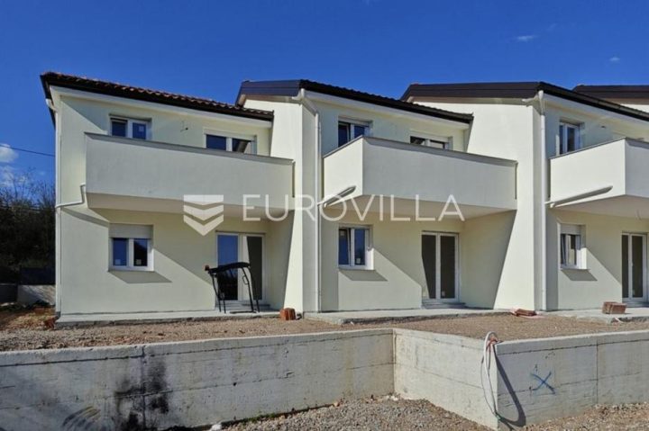 Maison à vendre 96 m² – Škurinje