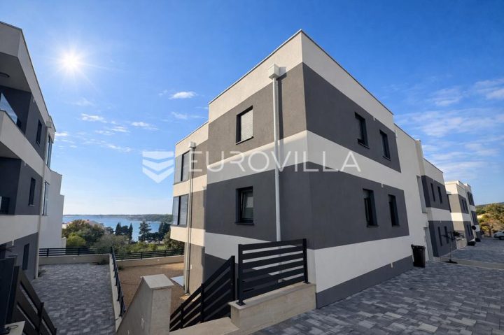 Apartmán na prodej 100 m² – Šimuni