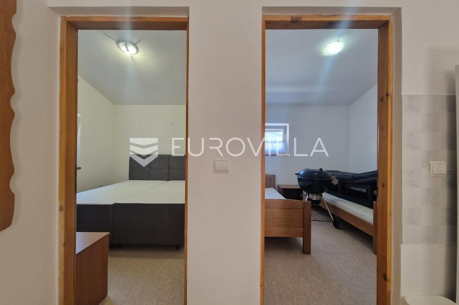 House For sale -  Vir