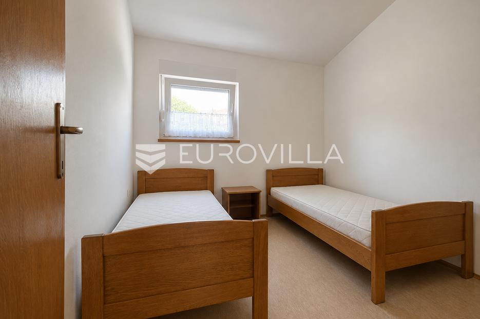 House For sale -  Vir