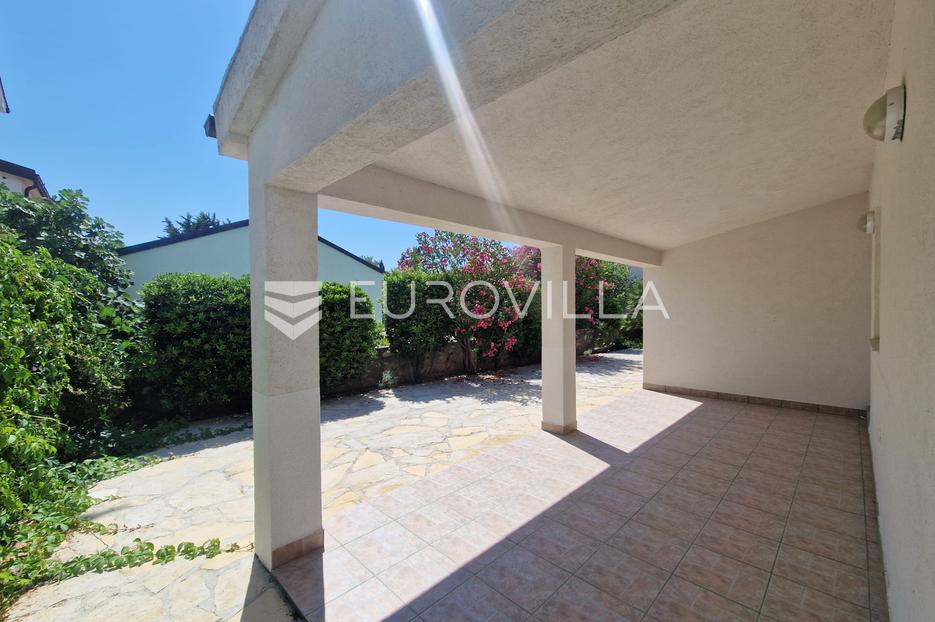 House For sale -  Vir