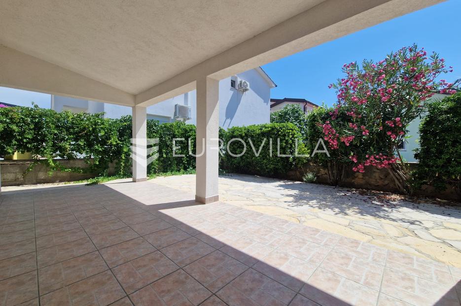 House For sale -  Vir
