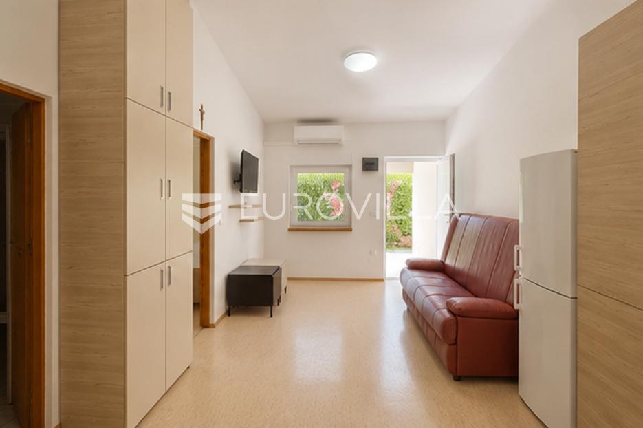 House For sale -  Vir