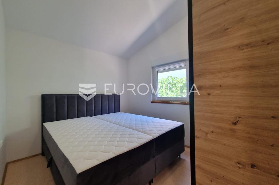 House For sale -  Vir