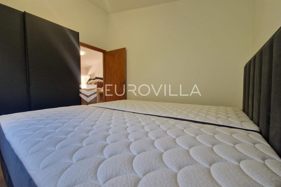 House For sale -  Vir