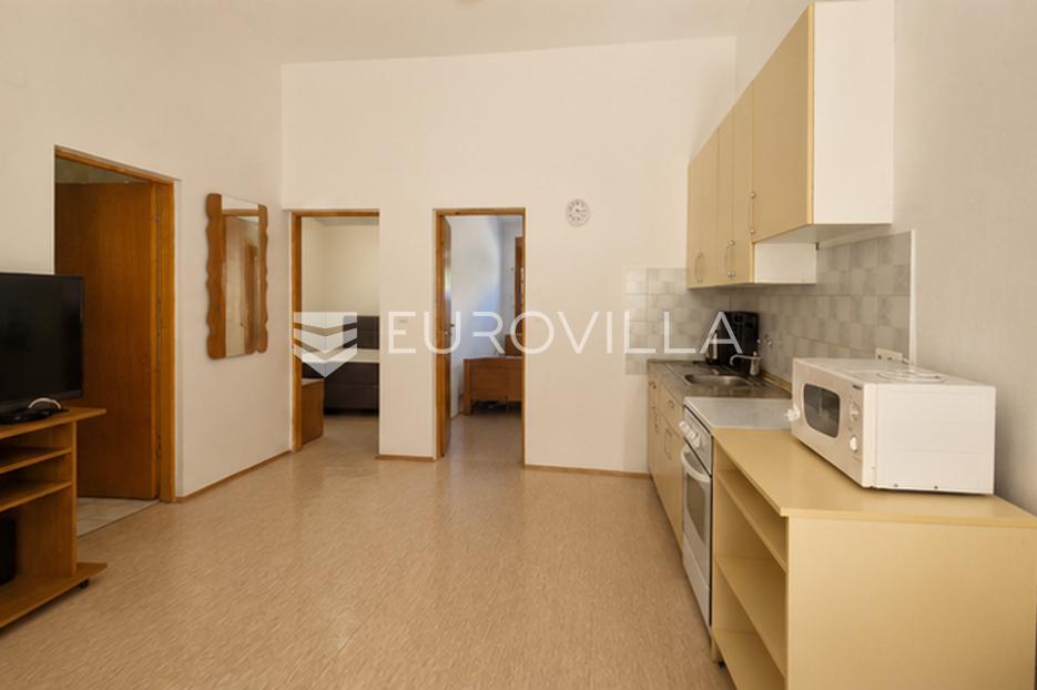 House For sale -  Vir