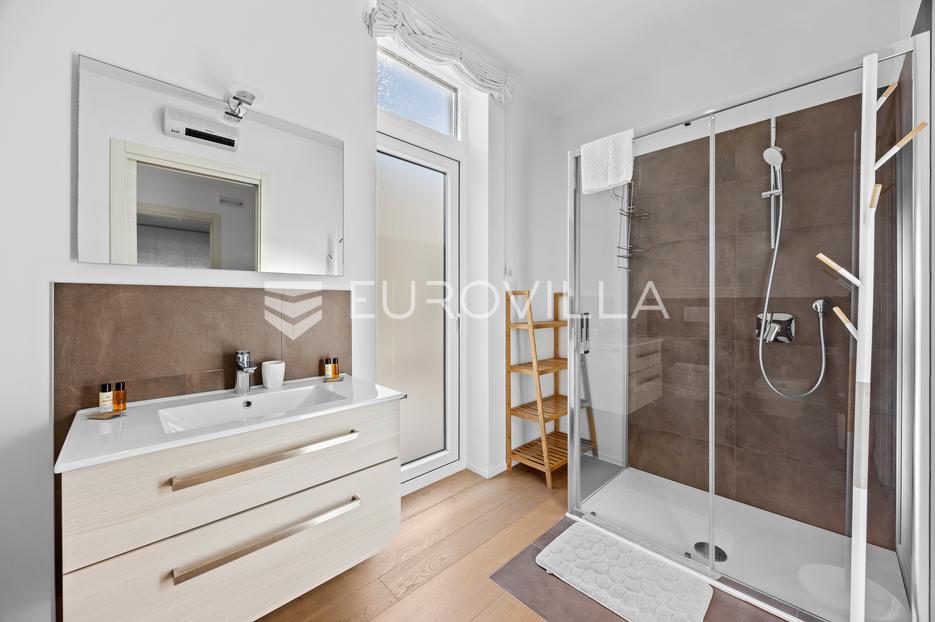 Haus Zu verkaufen - Istarska Medulin
