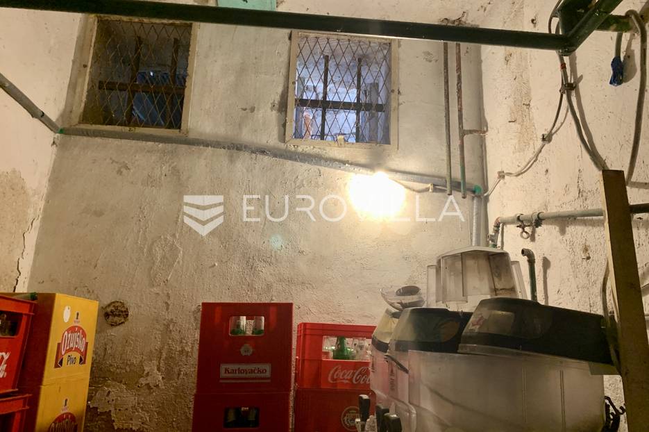 Poslovni prostor Na prodaju -  Poreč