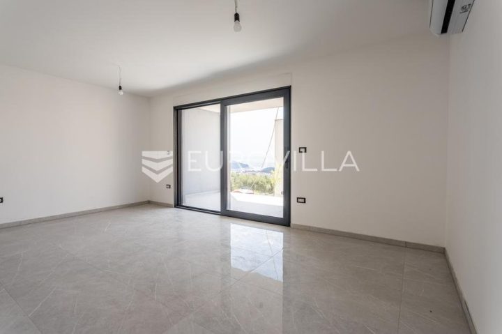 Flat for sale 66 m² – Makarska