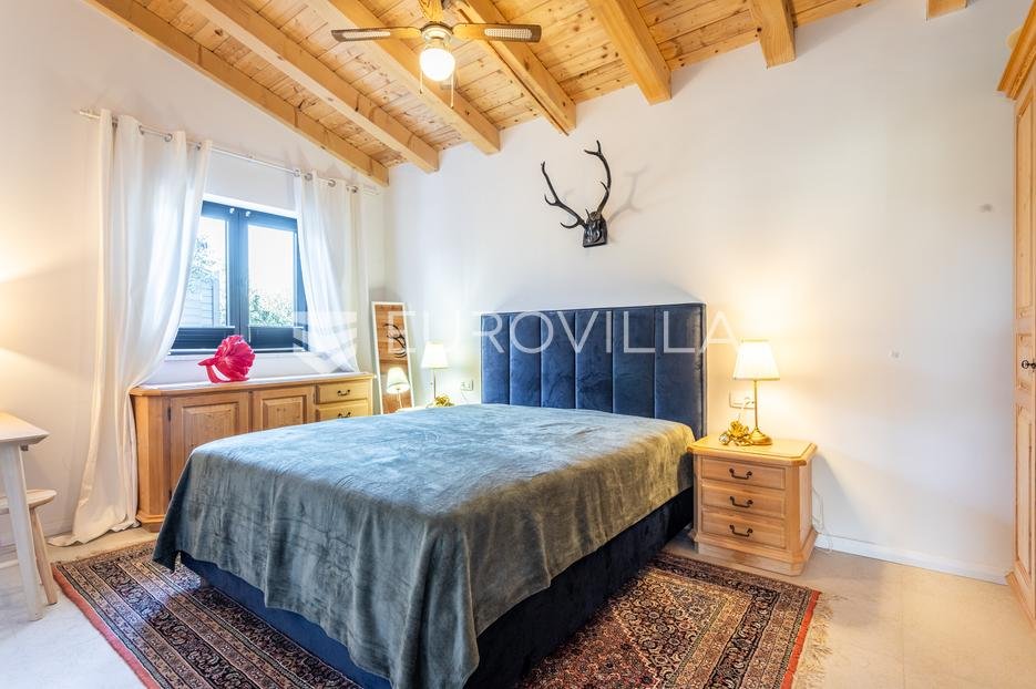 Haus Zu verkaufen - Splitsko-dalmatinska Trogir - Okolica