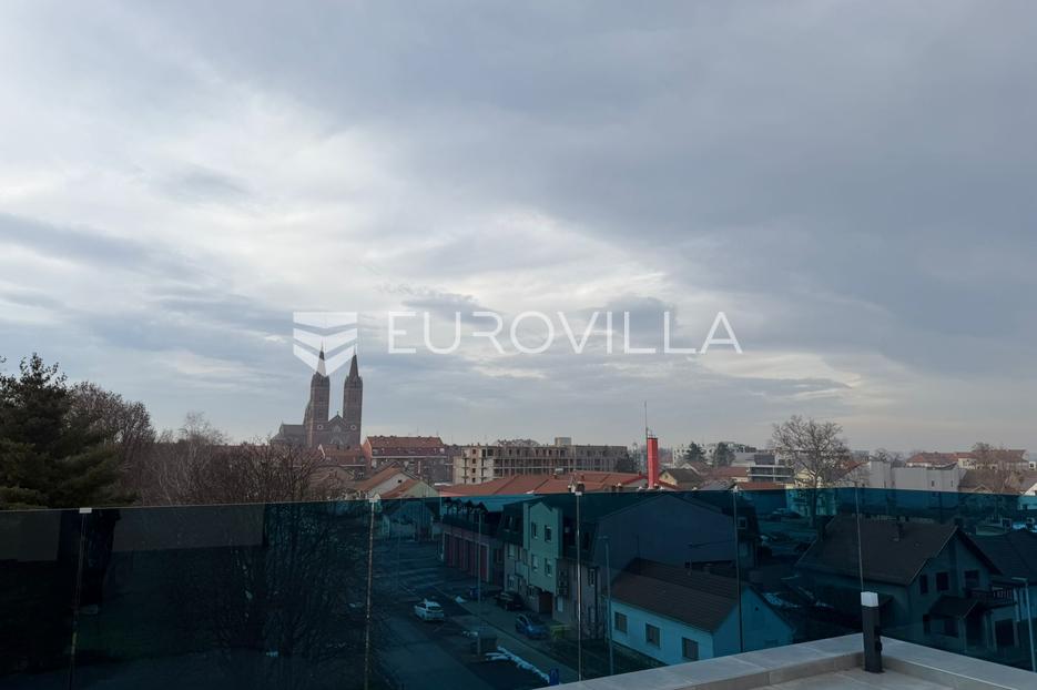 Stan Na prodaju -  Đakovo