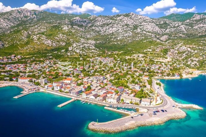 Pozemek na prodej 3123 m² – Karlobag
