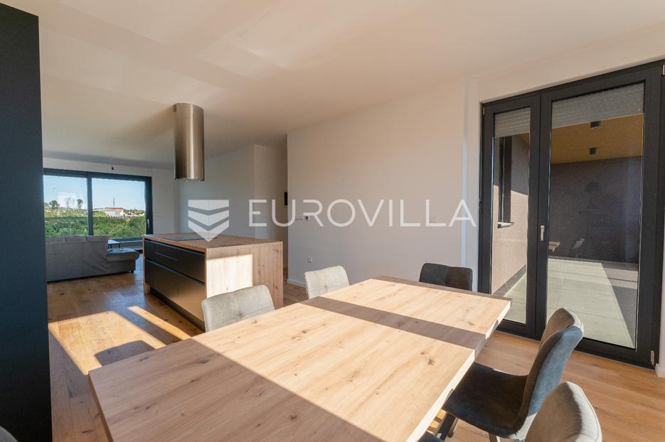 Apartma Na predaj -  Pula