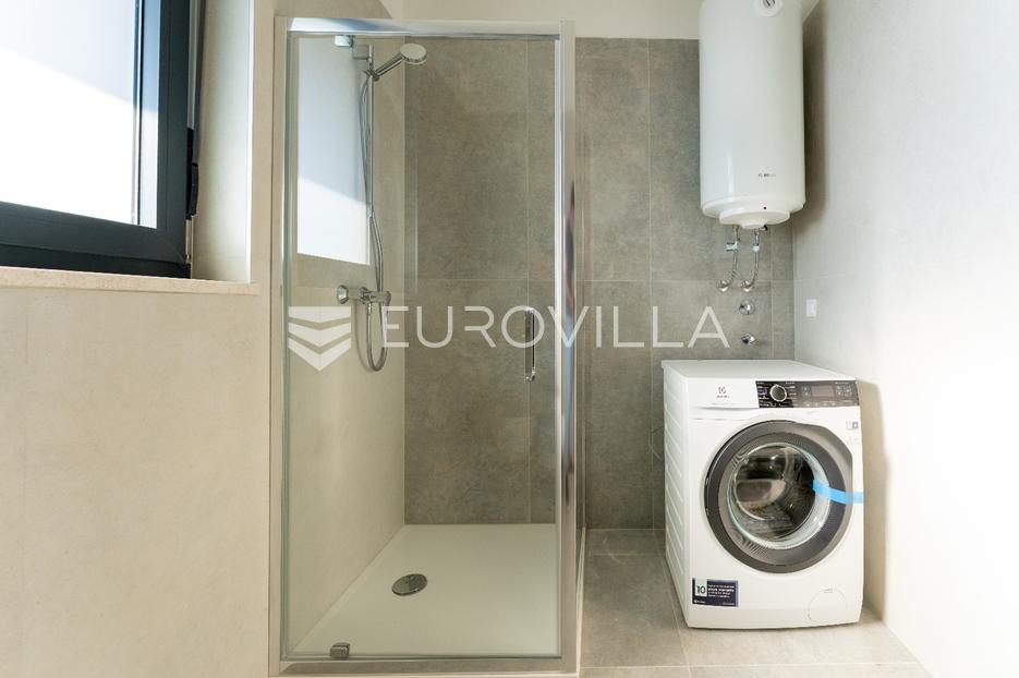 Apartma Na predaj -  Pula