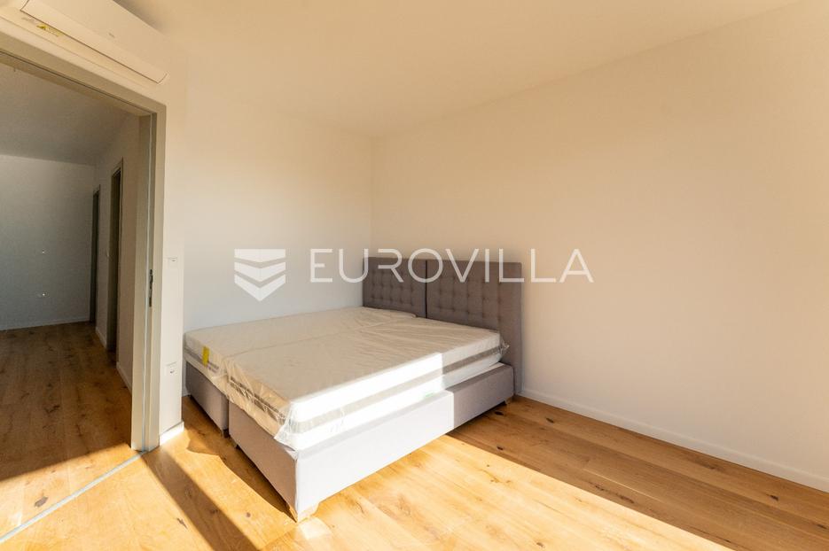 Apartma Na predaj -  Pula