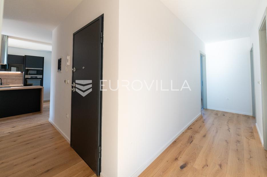 Apartma Na predaj -  Pula
