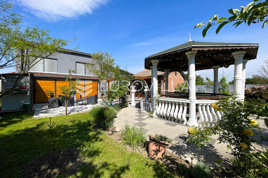 Maison À vendre -  Donji Miholjac
