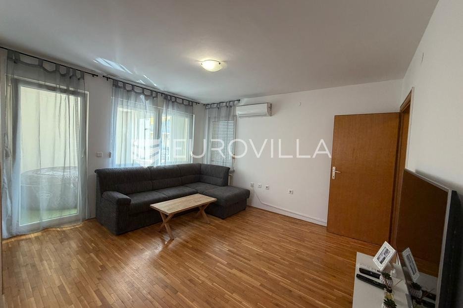 Appartement À vendre - Osječko-baranjska Đakovo