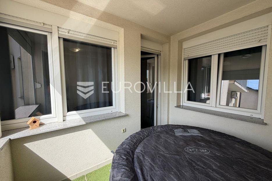 Appartement À vendre - Osječko-baranjska Đakovo