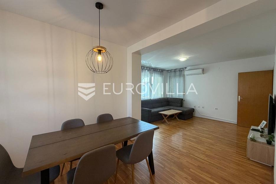 Appartement À vendre - Osječko-baranjska Đakovo