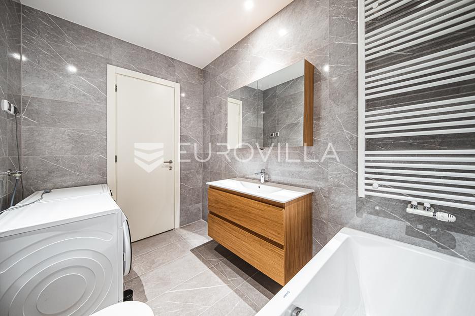Appartement À vendre -  Peščenica - Žitnjak