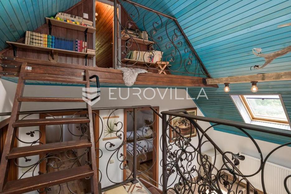 Casa In vendita - Primorsko-goranska Ravna Gora