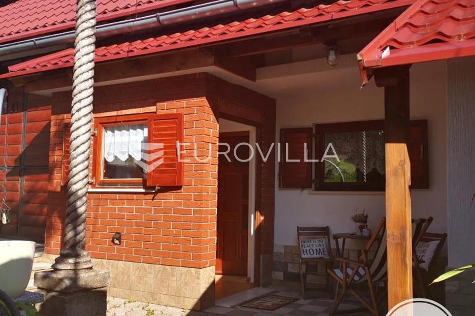Casa In vendita - Primorsko-goranska Ravna Gora