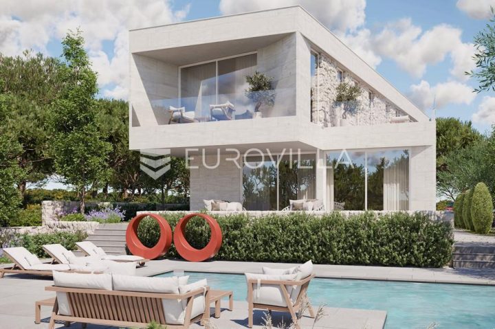 Hiša na predaj 333 m² – Sevid
