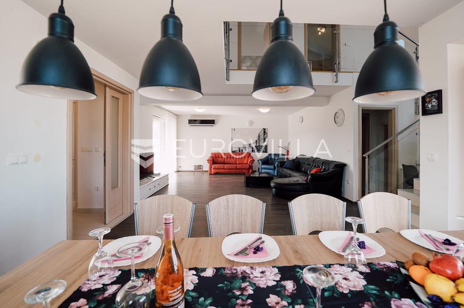 Haus Zu verkaufen -  Preko