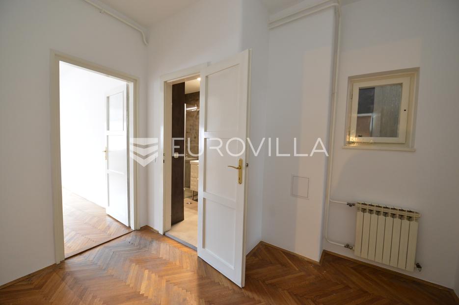 Appartamento In vendita -  Donji Grad