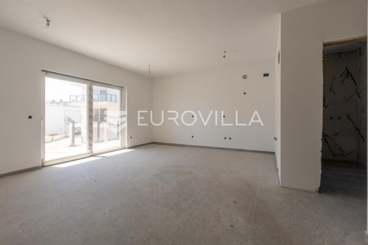 Mieszkanie na sprzedaż 81 m² – Zambratija