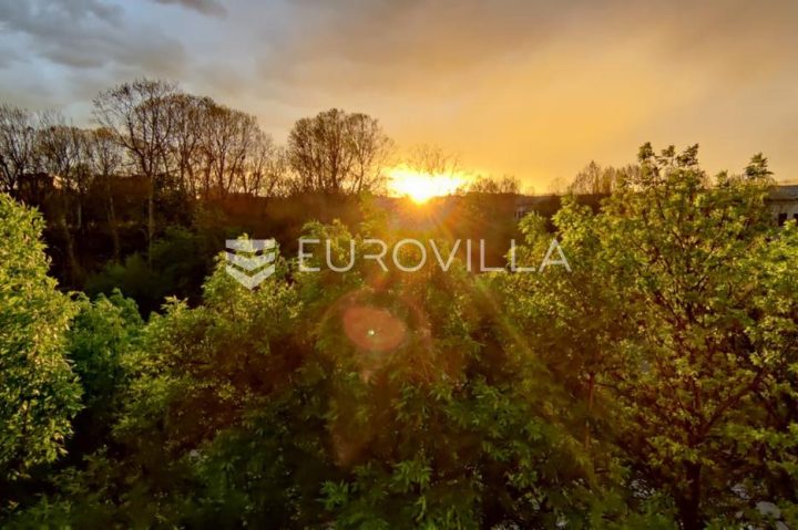 Flat for sale 70 m² – Donji Grad