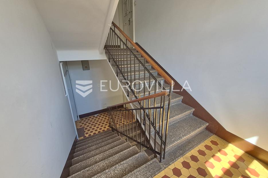 Appartement À vendre -  Donji Grad