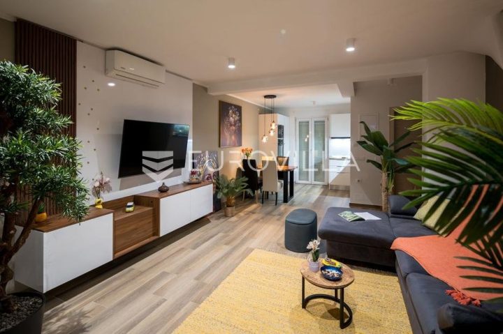 Flat for rent 67 m² – Poreč