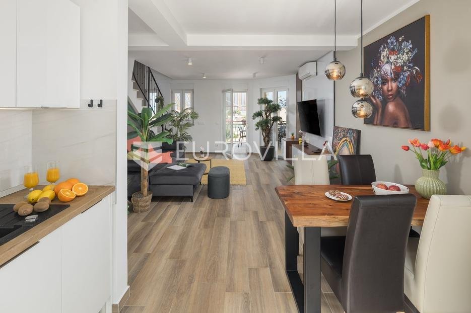 Apartment Zu vermieten - Istarska Poreč