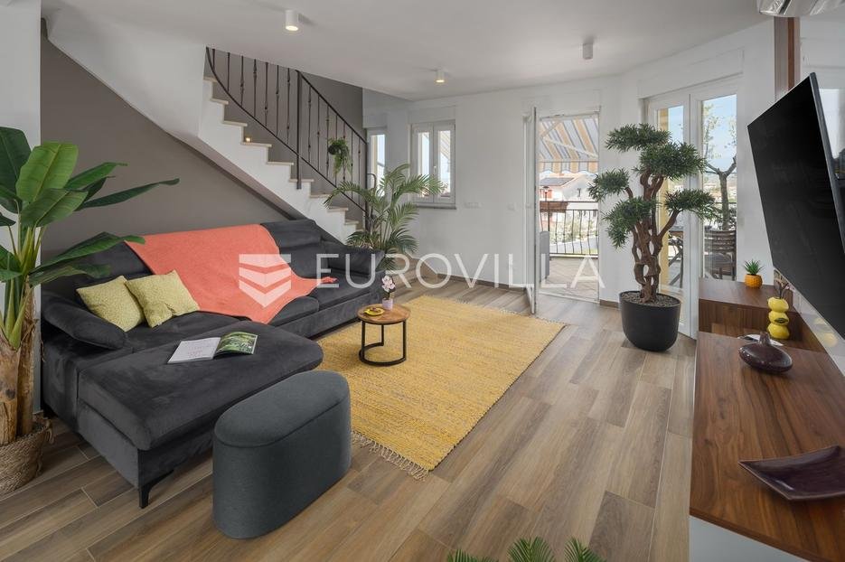 Apartment Zu vermieten - Istarska Poreč