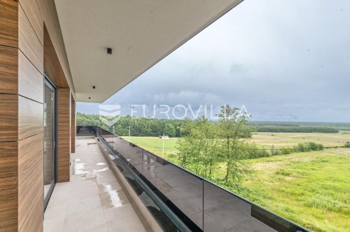 Dom na predaj 647 m² – Donji Trpuci