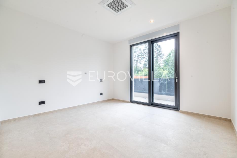 Haus Zu verkaufen -  Brezovica