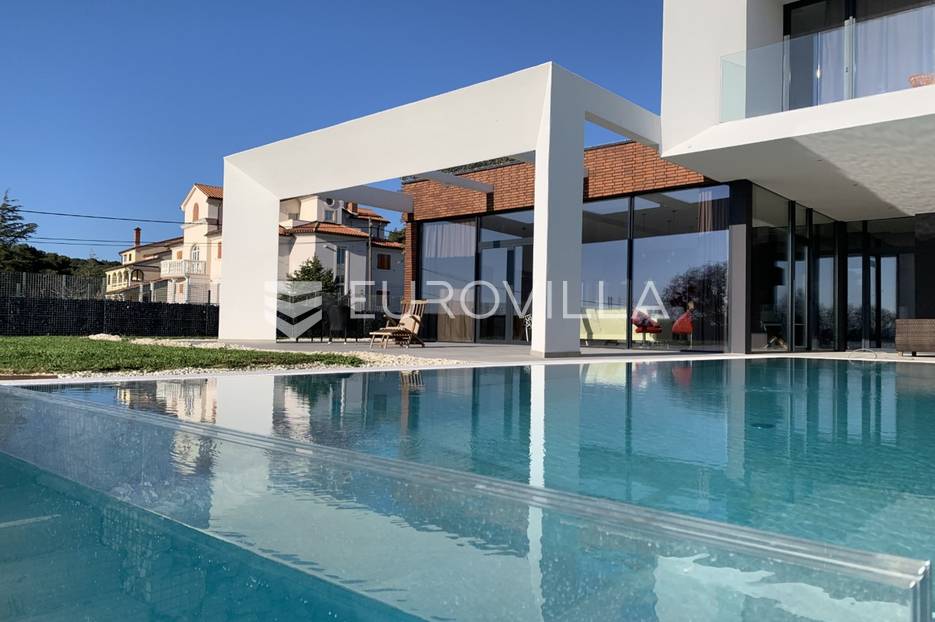 House For sale - Istarska Ližnjan