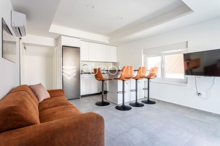 Dům na prodej 366 m² – Zečevo Rogozničko