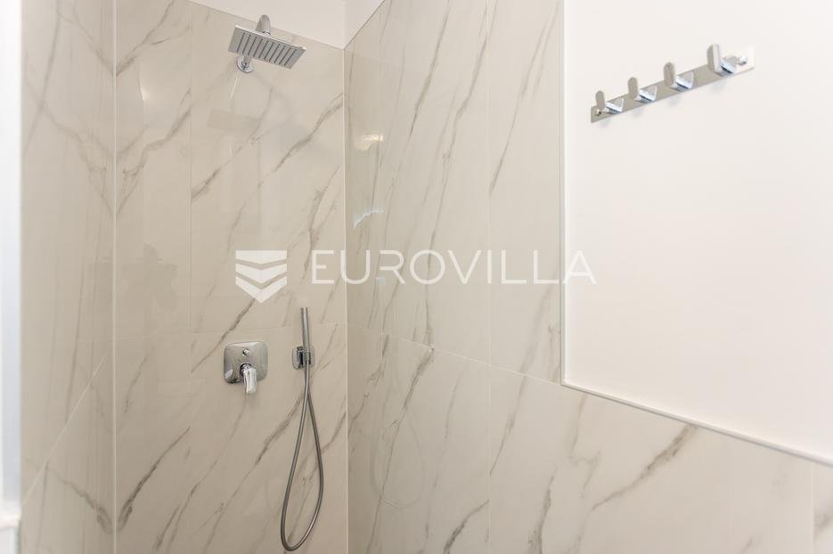 Flat For sale - Istarska Pula