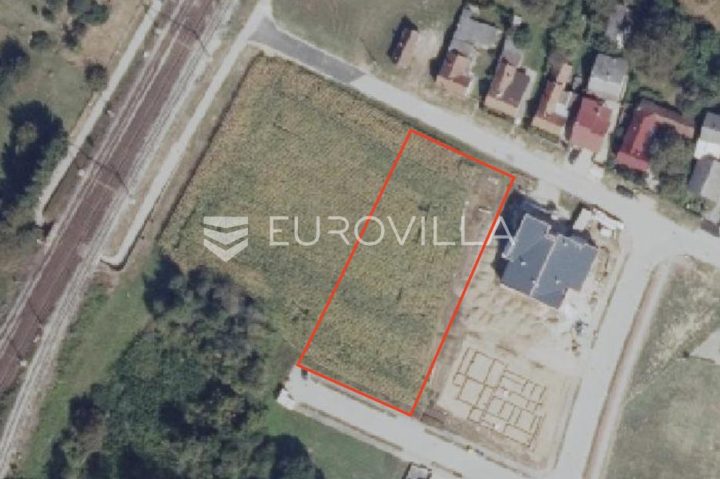 Działka na sprzedaż 2296 m² – Dubovec