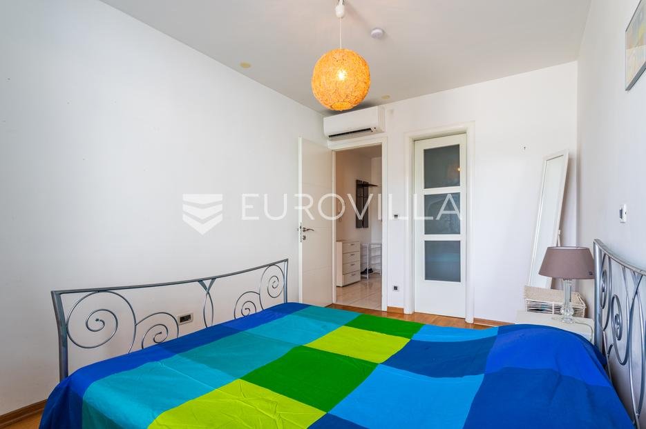 Flat For sale - Splitsko-dalmatinska Split