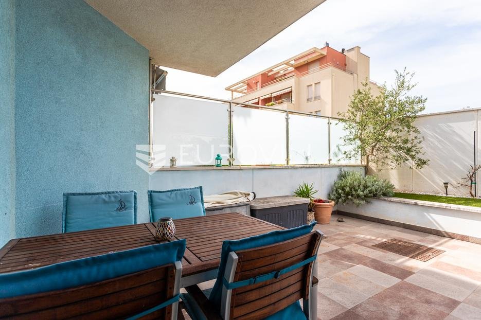 Flat For sale - Splitsko-dalmatinska Split