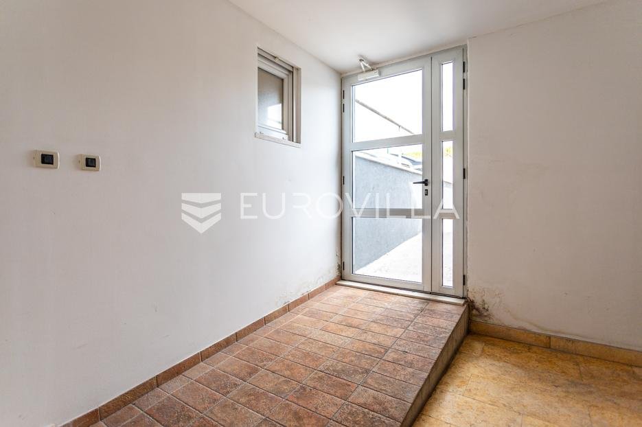 Flat For sale - Splitsko-dalmatinska Split